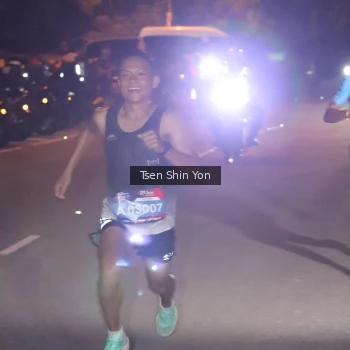 Runner Photo 3742697