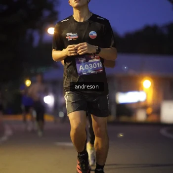 Runner Photo 3742738