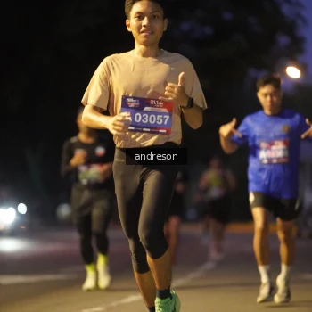 Runner Photo 3742825