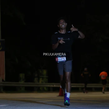 Runner Photo 3743006
