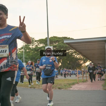 Runner Photo 3743007