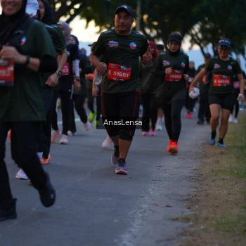 Runner Photo 3743085
