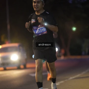 Runner Photo 3743093