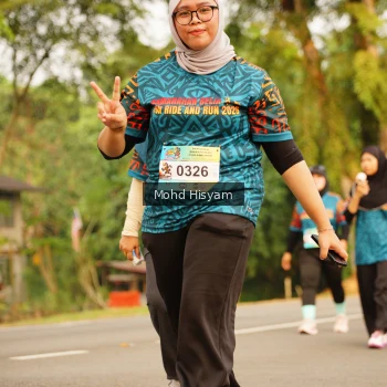 Runner Photo 3743102