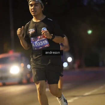 Runner Photo 3743149