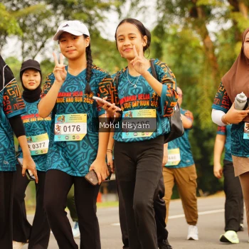 Runner Photo 3743156
