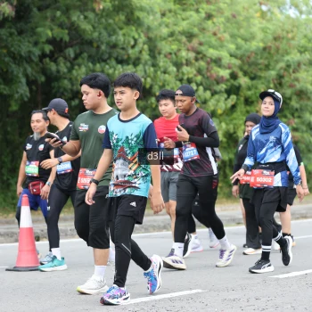 Runner Photo 3743186
