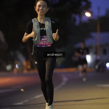 Runner Photo 3743217
