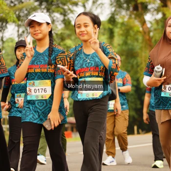 Runner Photo 3743249