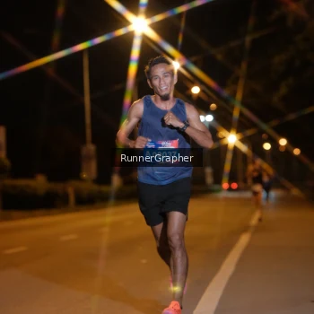 Runner Photo 3743251