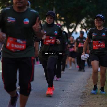 Runner Photo 3743271