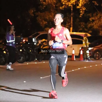 Runner Photo 3743325