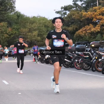 Runner Photo 3743368