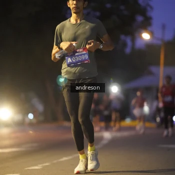 Runner Photo 3743379