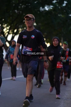 Runner Photo 3743466