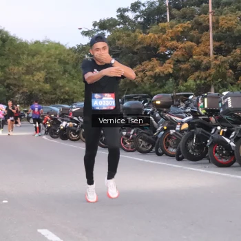Runner Photo 3743485