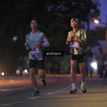 Runner Photo 3743494