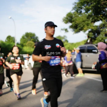 Runner Photo 3743524