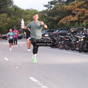 Runner Photo 3743548