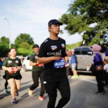 Runner Photo 3743588