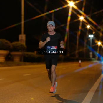 Runner Photo 3743589