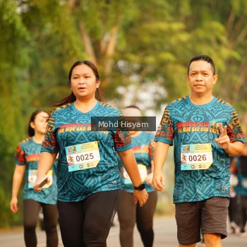 Runner Photo 3743593