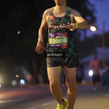 Runner Photo 3743623