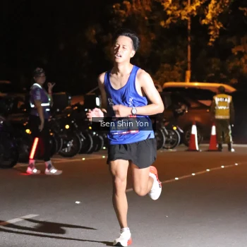 Runner Photo 3743664
