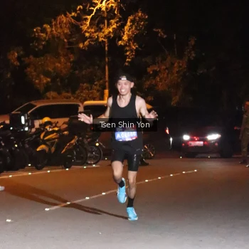 Runner Photo 3743676