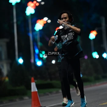 Runner Photo 3743679