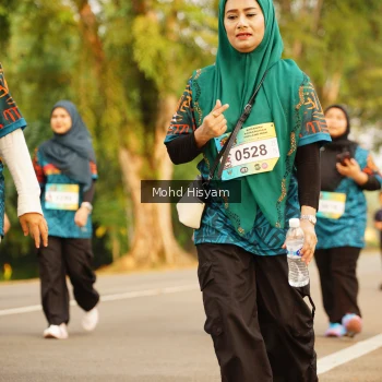 Runner Photo 3743680