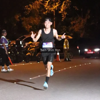 Runner Photo 3743734