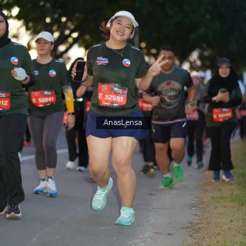 Runner Photo 3743743