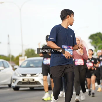 Runner Photo 3743748