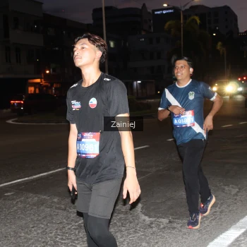 Runner Photo 3743757