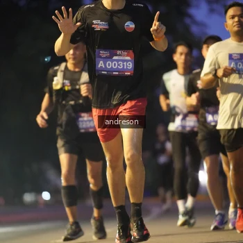 Runner Photo 3743758