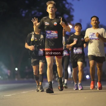 Runner Photo 3743765