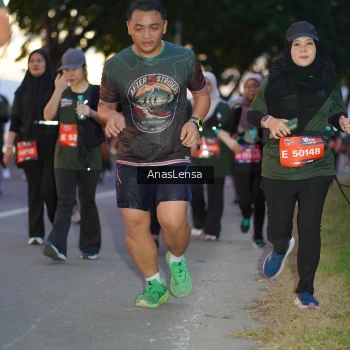 Runner Photo 3743770