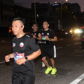 Runner Photo 3743806