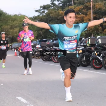 Runner Photo 3743826