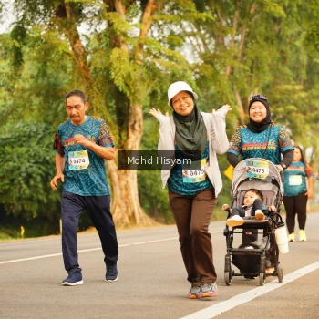 Runner Photo 3743873