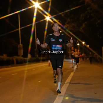 Runner Photo 3743906