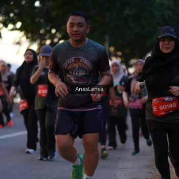 Runner Photo 3743935