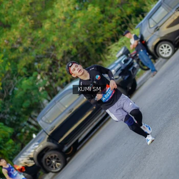 Runner Photo 3743947