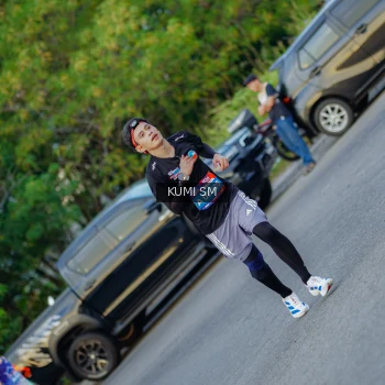 Runner Photo 3743971