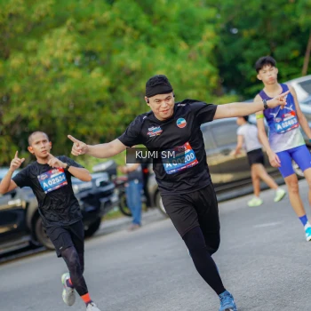 Runner Photo 3744093