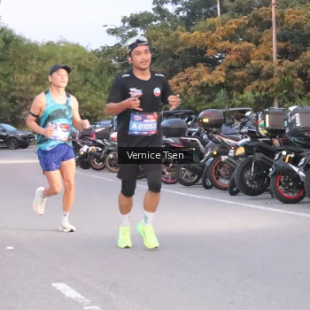 Runner Photo 3744094