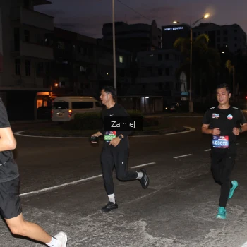 Runner Photo 3744165