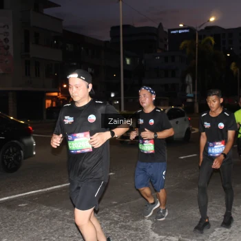 Runner Photo 3744170