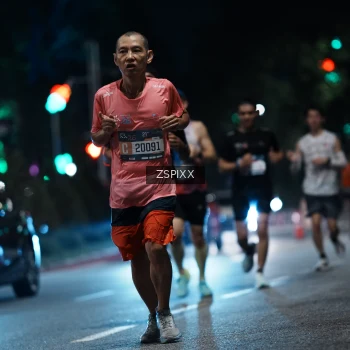 Runner Photo 3744176